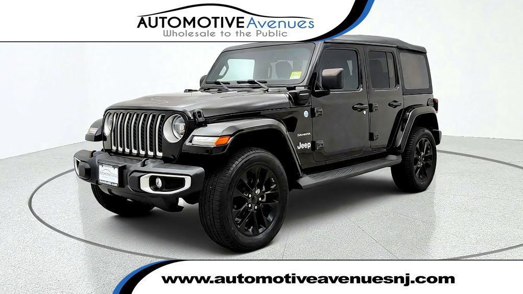 Used 2021 Jeep Wrangler Unlimited Sahara w/ Cold Weather Group AWD/4WD image 1