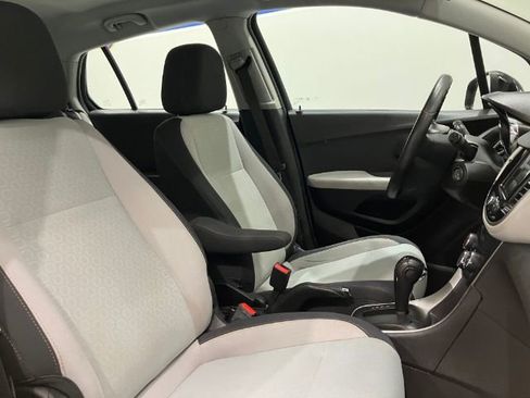 Used 2019 Chevrolet Trax LS w/ LPO, Cargo Package image 37