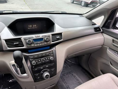 Used 2012 Honda Odyssey Touring image 18