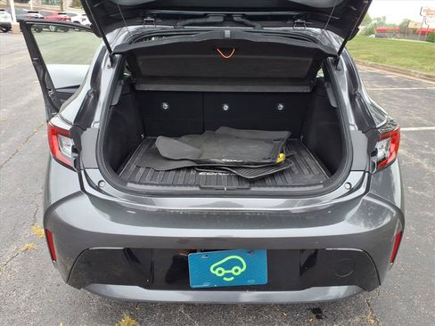 Used 2025 Toyota Corolla SE w/ SE Package FWD image 30