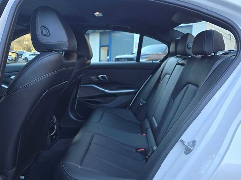 Used 2025 BMW 330i xDrive Sedan w/ M Sport Package image 16
