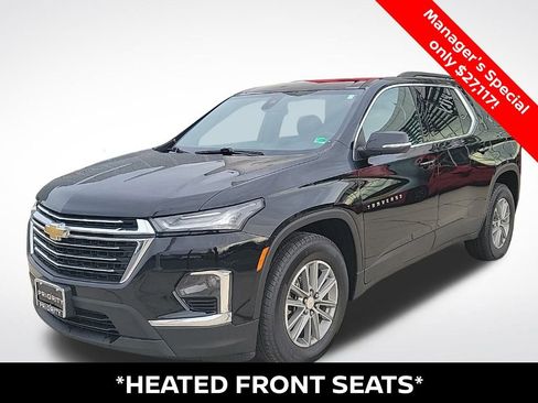 Used 2023 Chevrolet Traverse LT image 1