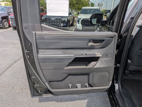 Used 2024 Toyota Tundra Limited AWD/4WD image 25