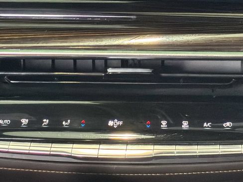 Used 2022 Cadillac Escalade Sport RWD image 30
