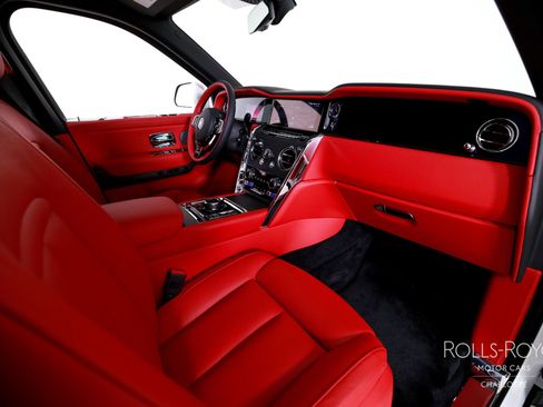 New 2026 Rolls-Royce Cullinan image 37