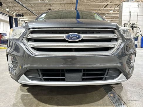 Used 2019 Ford Escape SE image 25