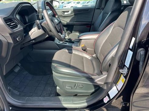 Used 2025 Ford Escape ST-Line image 26