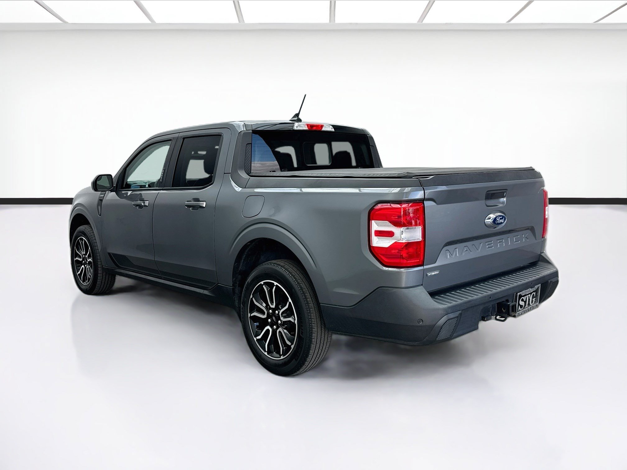 Used 2022 Ford Maverick Lariat w/ Lariat Luxury Package FWD image 6