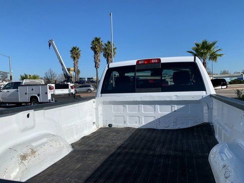 Used 2017 RAM 3500 Tradesman w/ Power & Remote Entry Group image 9