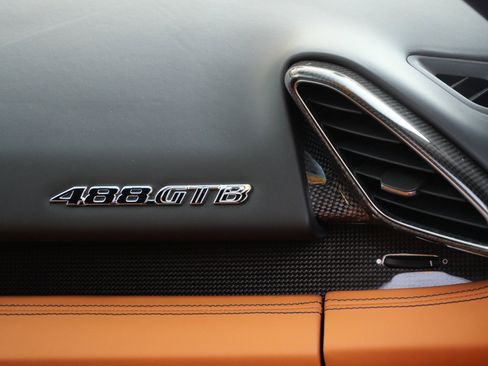 Used 2016 Ferrari 488 GTB image 18