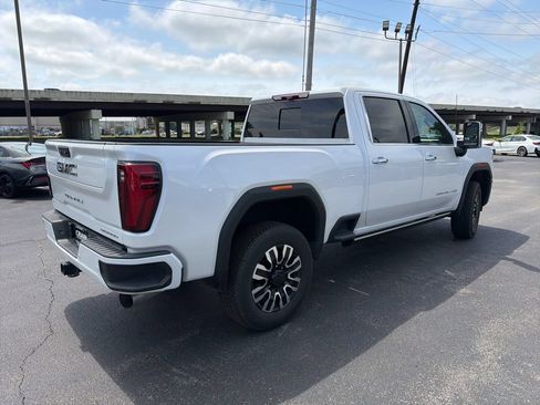Used 2024 GMC Sierra 2500 Denali Ultimate AWD/4WD image 5