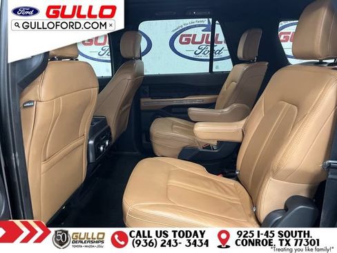 Used 2024 Ford Expedition Max Platinum AWD/4WD image 16