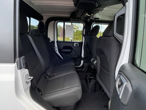 Used 2021 Jeep Gladiator Sport AWD/4WD image 38