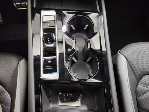New 2026 Volkswagen Atlas Peak Edition AWD/4WD image 25