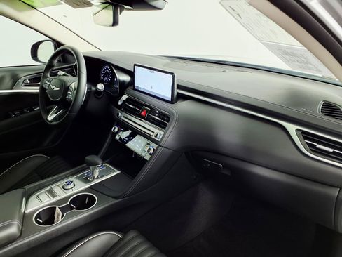 Certified 2026 Genesis G70 2.5T Prestige RWD image 9