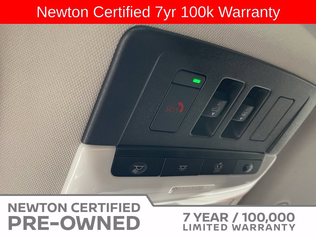 Used 2025 Nissan Pathfinder SV w/ SV Premium Package FWD image 36