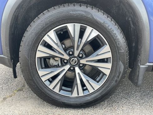 Used 2021 Nissan Rogue SV AWD/4WD image 12