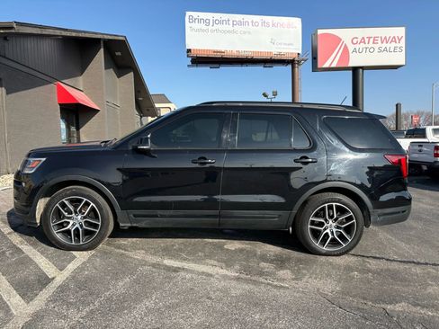 Used 2019 Ford Explorer Sport w/ Equipment Group 401A image 2