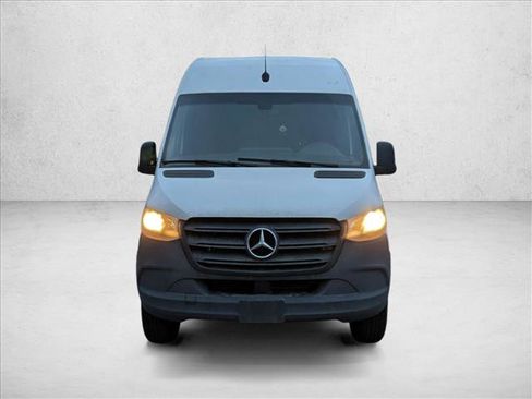 Used 2022 Mercedes-Benz Sprinter 2500 w/ Dashboard Charging Package image 2