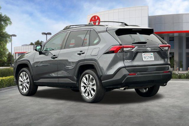 Certified 2022 Toyota RAV4 XLE Premium AWD/4WD image 7
