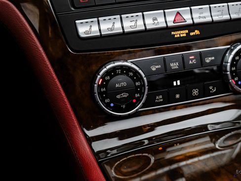 Used 2017 Mercedes-Benz SL 550 image 65
