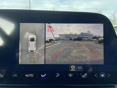 New 2026 Chevrolet Equinox EV LT AWD/4WD image 17