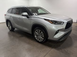 Used 2022 Toyota Highlander Platinum AWD/4WD video 2