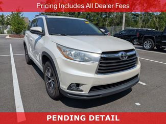 Used 2016 Toyota Highlander XLE FWD video 1