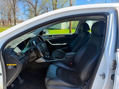 Used 2017 Hyundai Sonata Sport w/ Value Edition Package 02 image 7