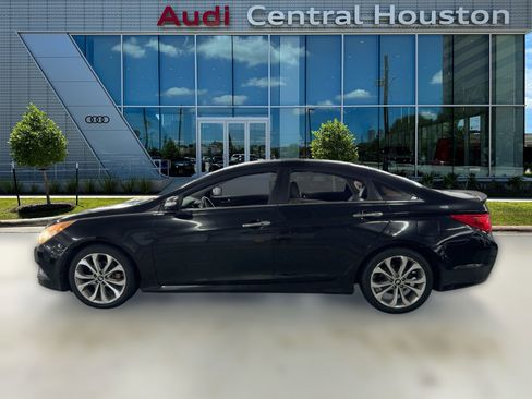 Used 2014 Hyundai Sonata SE image 2