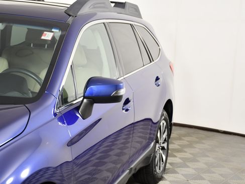 Used 2017 Subaru Outback 2.5i Limited AWD/4WD image 13
