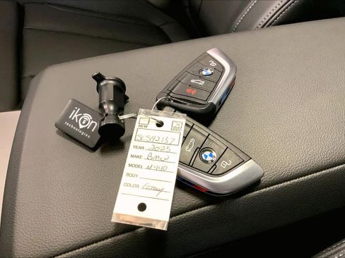 Used 2025 BMW 440i xDrive Coupe w/ Premium Package image 15