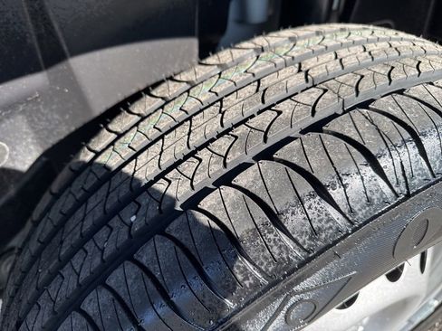 Used 2024 Ford Maverick XL image 33