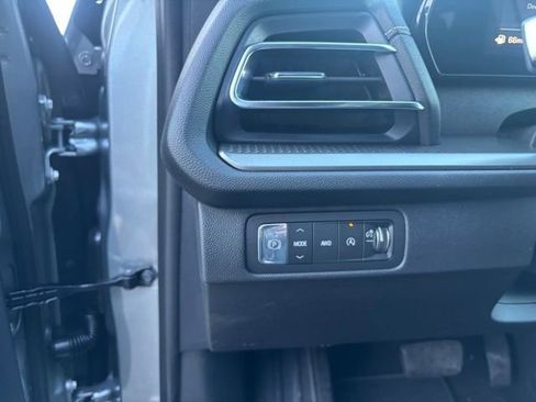 New 2026 Chevrolet Traverse LT w/ Sun and Wheel Package AWD/4WD image 28