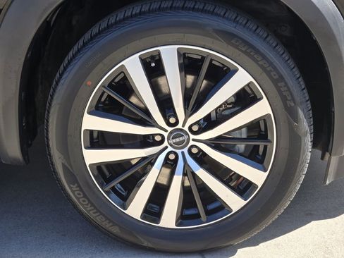 Used 2023 Nissan Pathfinder Platinum w/ Cargo Package image 13