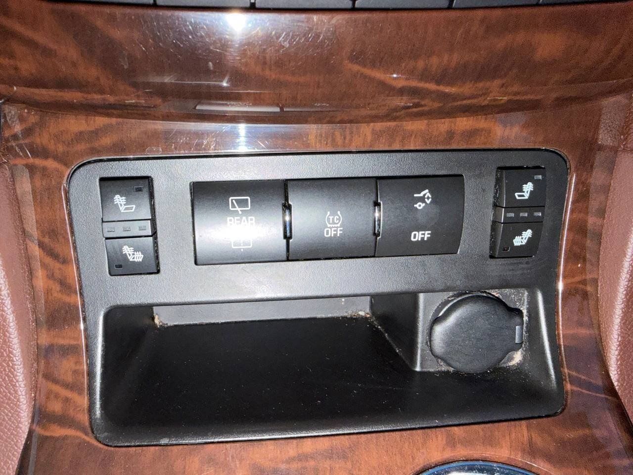 Used 2014 Buick Enclave Leather AWD/4WD image 25