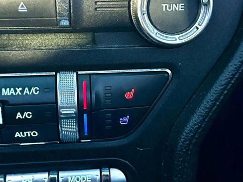 Used 2017 Ford Mustang Premium image 30