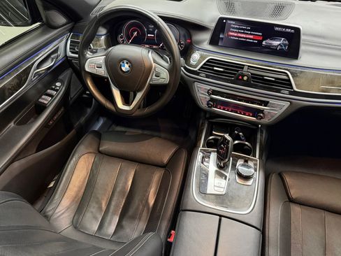 Used 2018 BMW 740e xDrive image 31