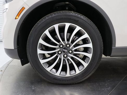 Used 2022 Lincoln Aviator Reserve image 49