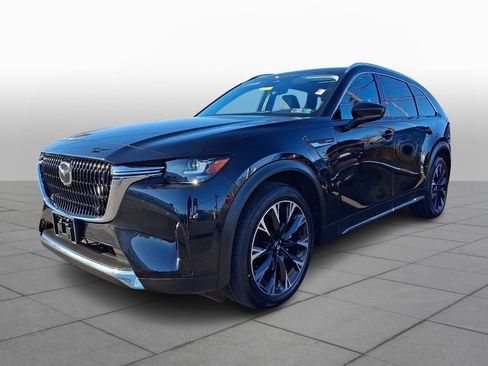 Certified 2024 MAZDA CX-90 Plug-In Hybrid w/ Premium Pkg image 4