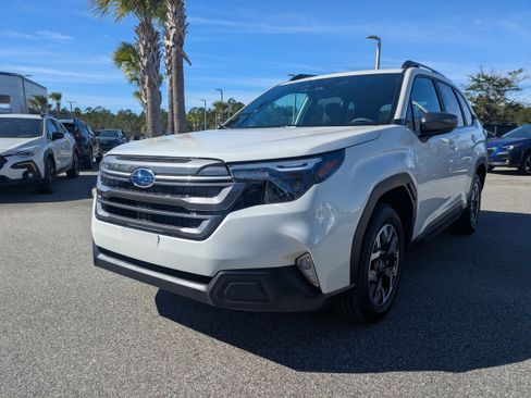 Used 2026 Subaru Forester Premium AWD/4WD image 8