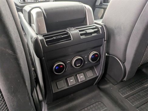 Used 2024 Land Rover Defender 130 X-Dynamic SE image 13