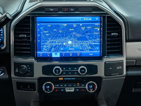 Certified 2022 Ford F250 Lariat w/ Black Appearance Package image 28