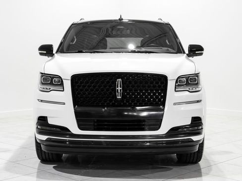 Used 2022 Lincoln Navigator L Black Label image 2