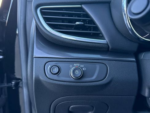 Used 2022 Buick Encore Preferred w/ Safety Package image 14