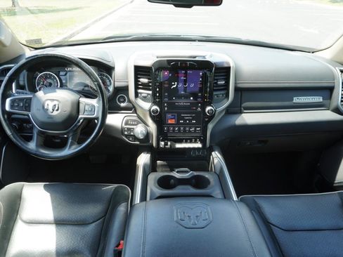 Used 2020 RAM 1500 Laramie AWD/4WD image 30