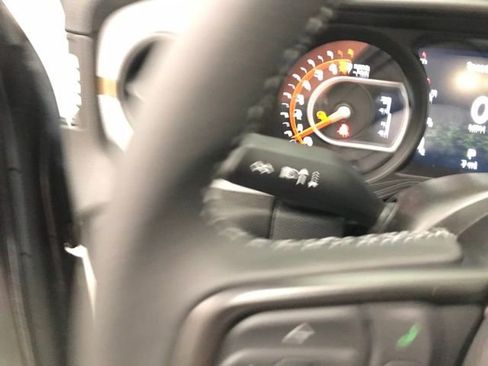 New 2025 Jeep Gladiator Willys image 21