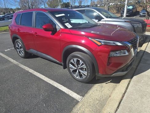 Certified 2023 Nissan Rogue SV image 3