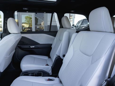 Used 2026 Lexus TX 350 AWD w/ Technology Package image 24