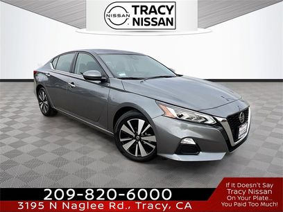 Used 2022 Nissan Altima 2.5 SV